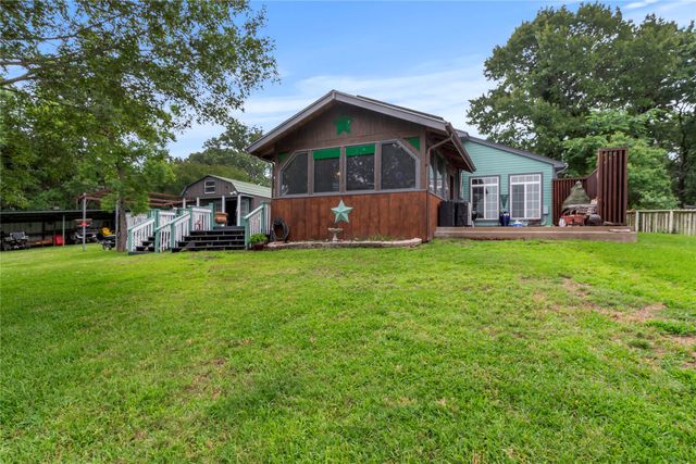 250 Whispering Oaks Trail, Payne Springs, TX 75156