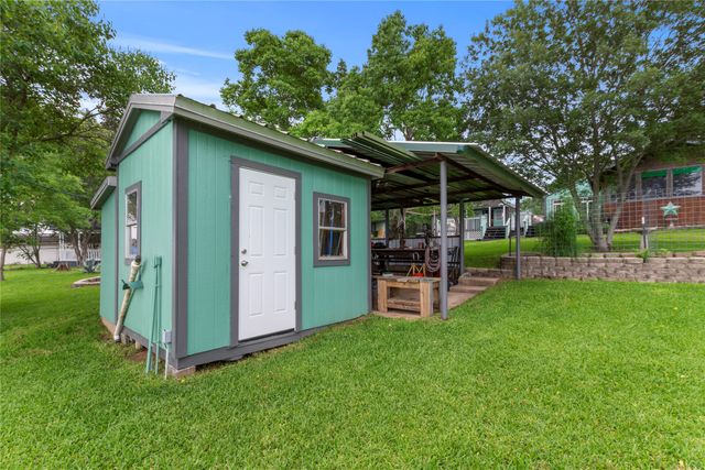 250 Whispering Oaks Trail, Payne Springs, TX 75156