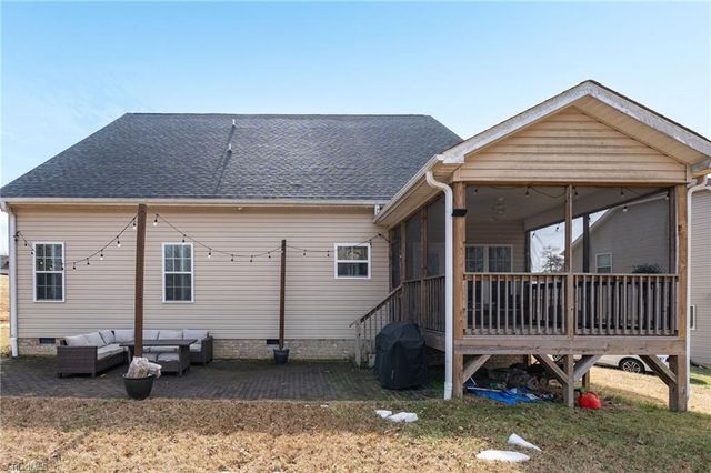 5008 Tamarack Drive, Greensboro, NC 27407