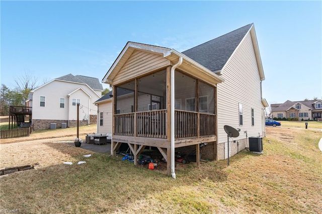 5008 Tamarack Drive, Greensboro, NC 27407