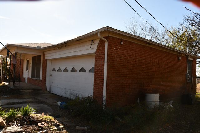 2123 S Hampton Road, Glenn Heights, TX 75154