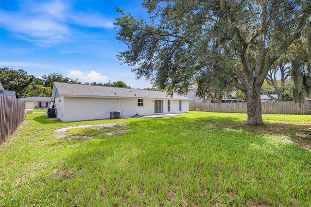 16506 FORESTLAKE DRIVE, Tampa, FL 33624
