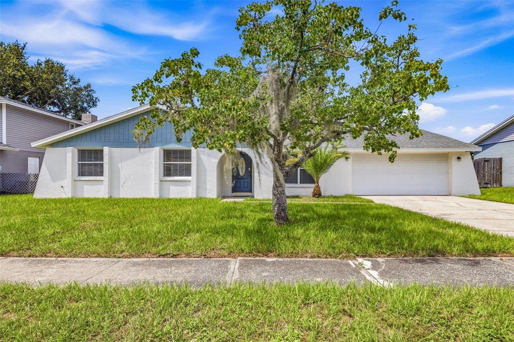 16506 FORESTLAKE DRIVE, Tampa, FL 33624