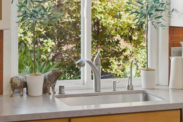 572 Seahorse Lane, Redwood City, CA 94065