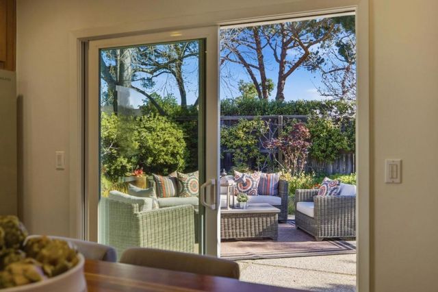 572 Seahorse Lane, Redwood City, CA 94065