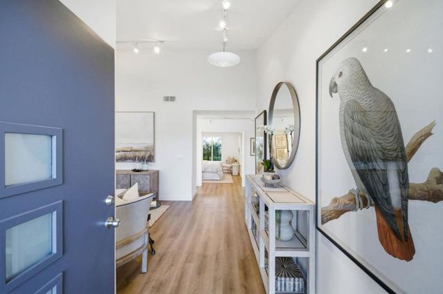 572 Seahorse Lane, Redwood City, CA 94065