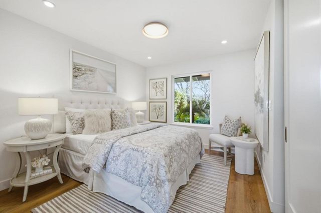 572 Seahorse Lane, Redwood City, CA 94065