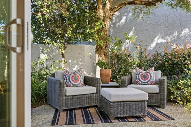 572 Seahorse Lane, Redwood City, CA 94065