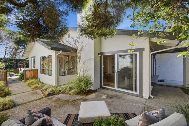 572 Seahorse Lane, Redwood City, CA 94065