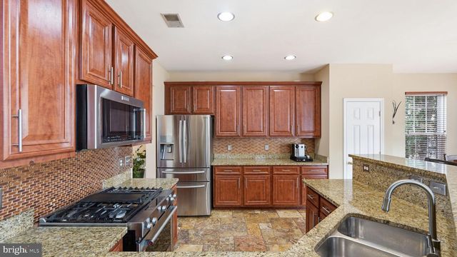 8921 MAYHEW CT, Lorton, VA 22079