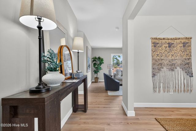 891 Golf View Road, Southport, NC 28461