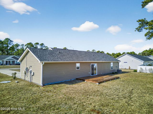 891 Golf View Road, Southport, NC 28461