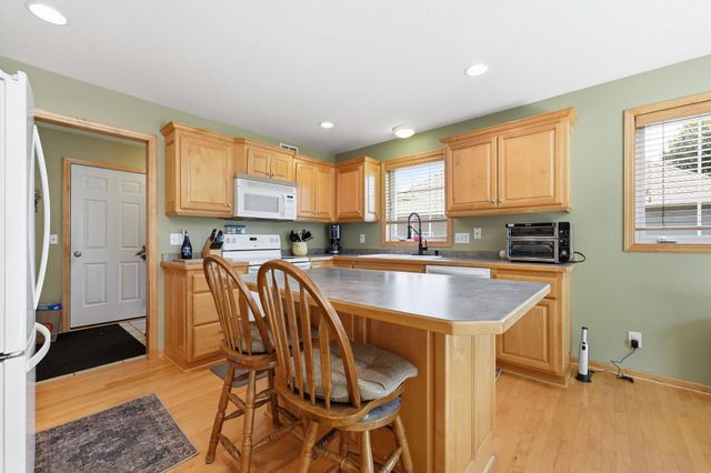5411 128th Street N, Hugo, MN 55038