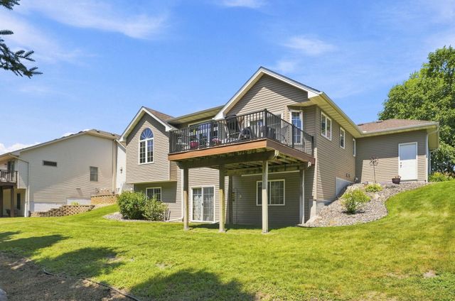 5411 128th Street N, Hugo, MN 55038