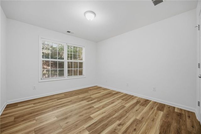 910 Park Knoll Court, Lawrenceville, GA 30043