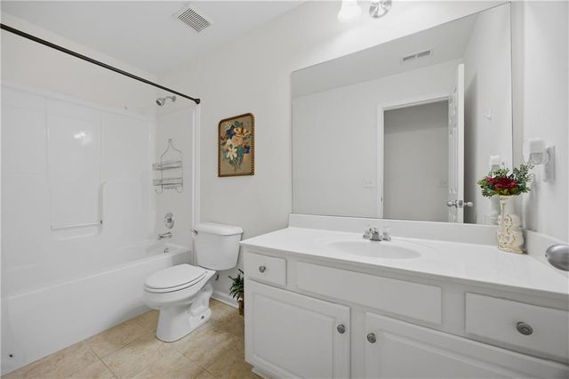 910 Park Knoll Court, Lawrenceville, GA 30043