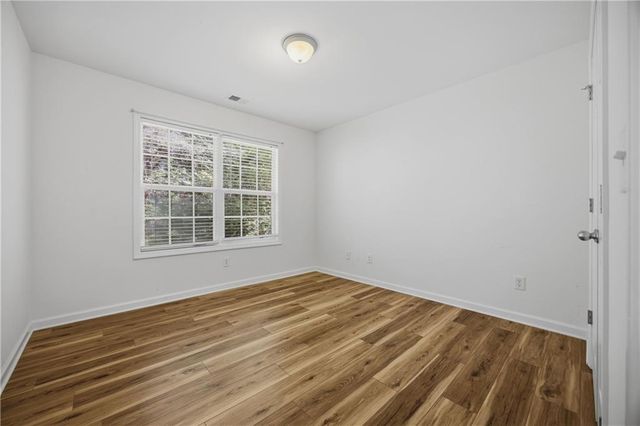 910 Park Knoll Court, Lawrenceville, GA 30043