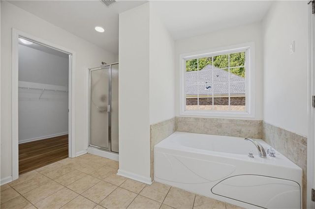 910 Park Knoll Court, Lawrenceville, GA 30043