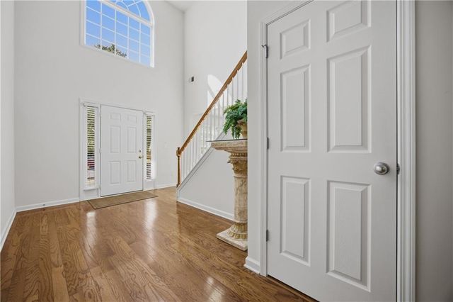 910 Park Knoll Court, Lawrenceville, GA 30043