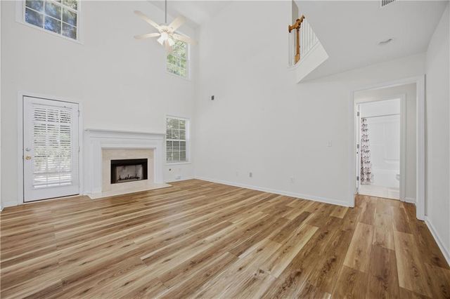 910 Park Knoll Court, Lawrenceville, GA 30043