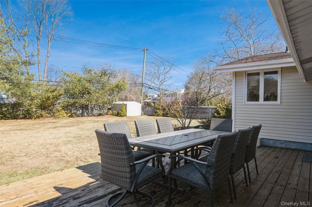 68 Lauren Avenue, Dix Hills, NY 11746