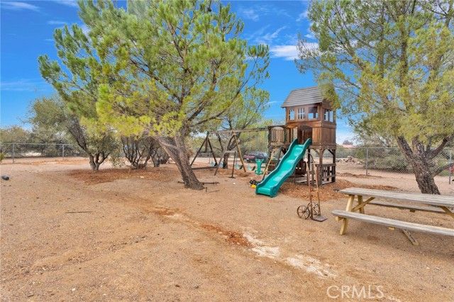 8249 Beaver, Phelan, CA 92371