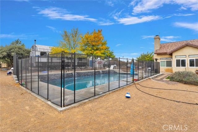 8249 Beaver, Phelan, CA 92371