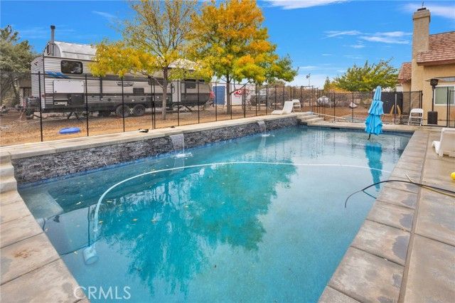 8249 Beaver, Phelan, CA 92371