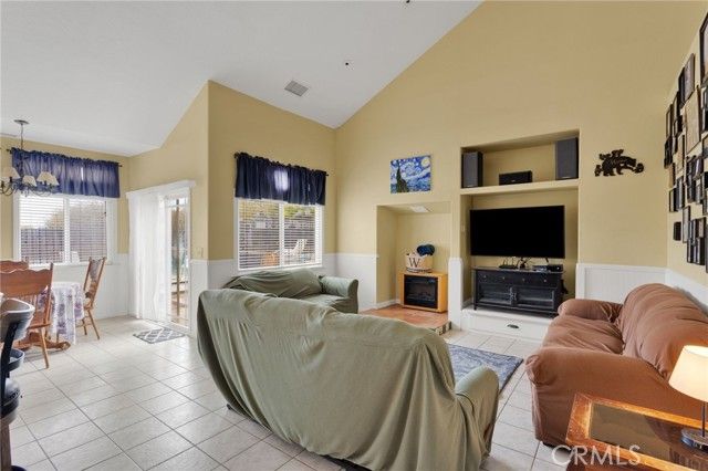 8249 Beaver, Phelan, CA 92371