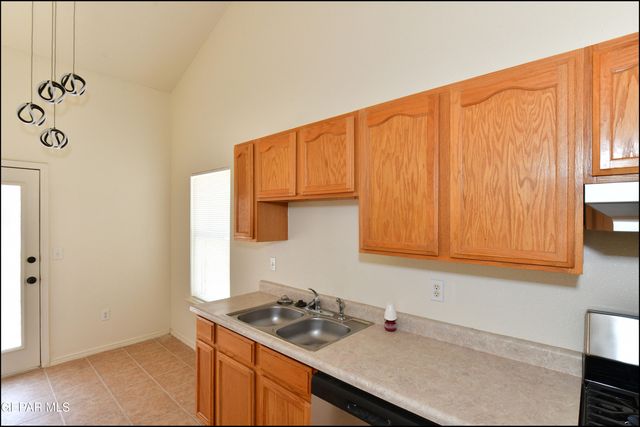 14513 Desierto Bello Avenue, Horizon City, TX 79928