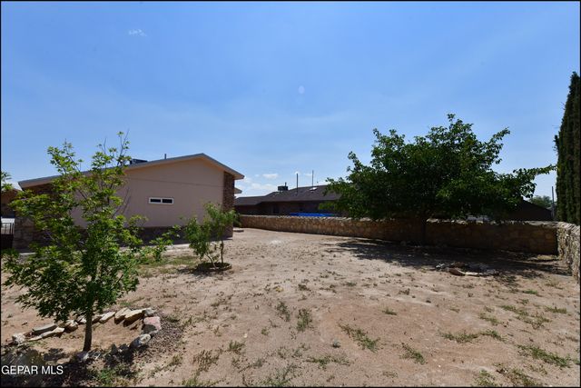 14513 Desierto Bello Avenue, Horizon City, TX 79928
