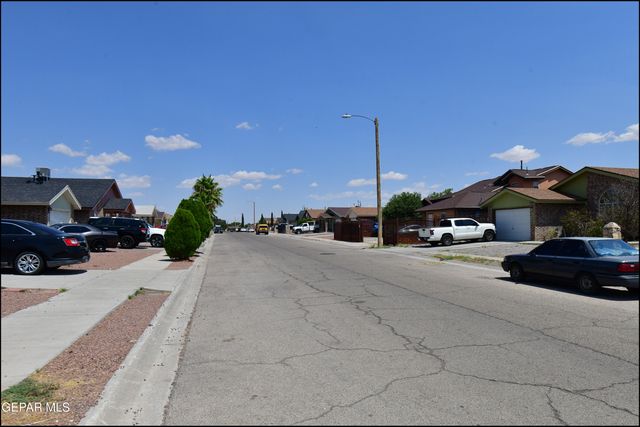 14513 Desierto Bello Avenue, Horizon City, TX 79928