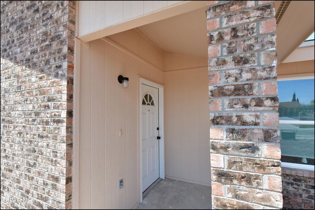 14513 Desierto Bello Avenue, Horizon City, TX 79928