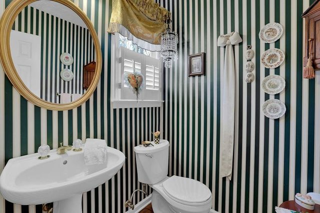 2608 Dreux NW Court, Kennesaw, GA 30152