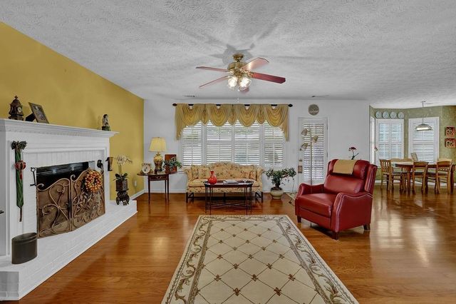 2608 Dreux NW Court, Kennesaw, GA 30152