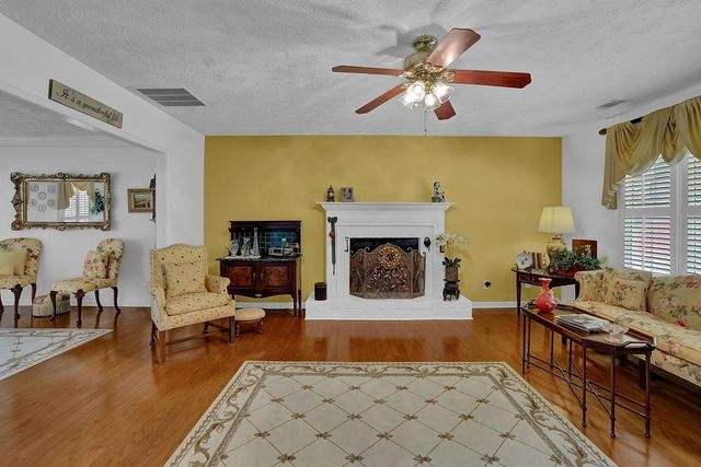 2608 Dreux NW Court, Kennesaw, GA 30152