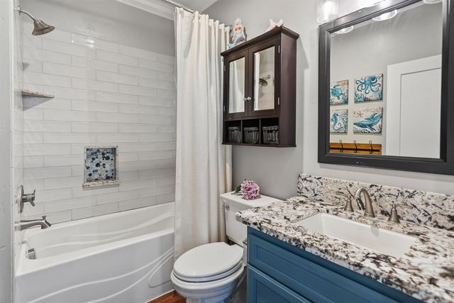 2551 Avalon Dr, Sacramento, CA 95821