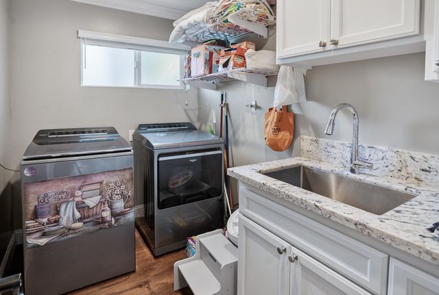 2551 Avalon Dr, Sacramento, CA 95821