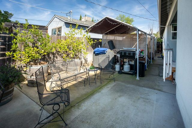 2551 Avalon Dr, Sacramento, CA 95821