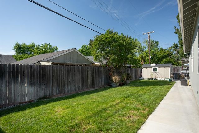 2551 Avalon Dr, Sacramento, CA 95821