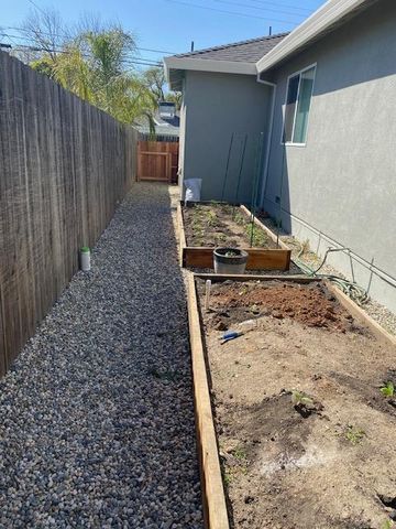 2551 Avalon Dr, Sacramento, CA 95821
