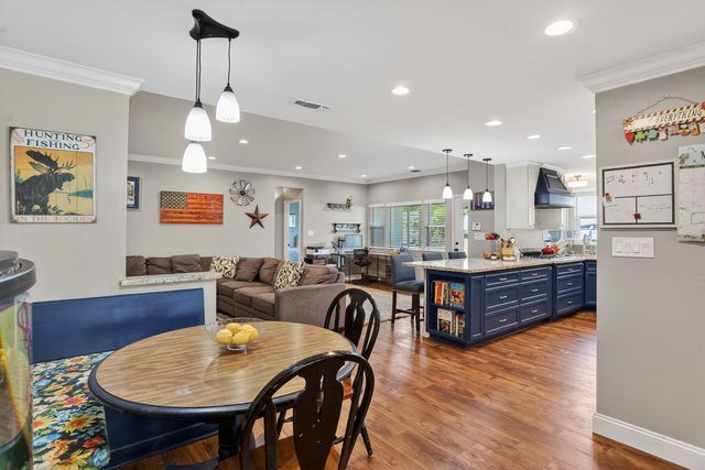 2551 Avalon Dr, Sacramento, CA 95821