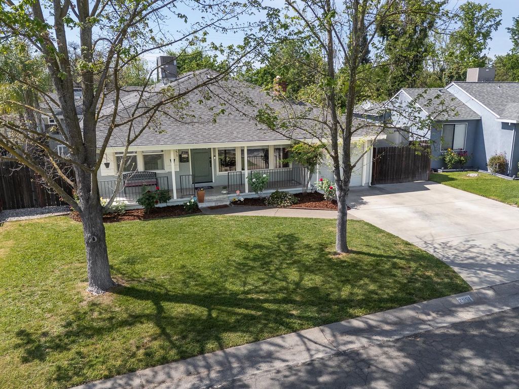 2551 Avalon Dr, Sacramento, CA 95821