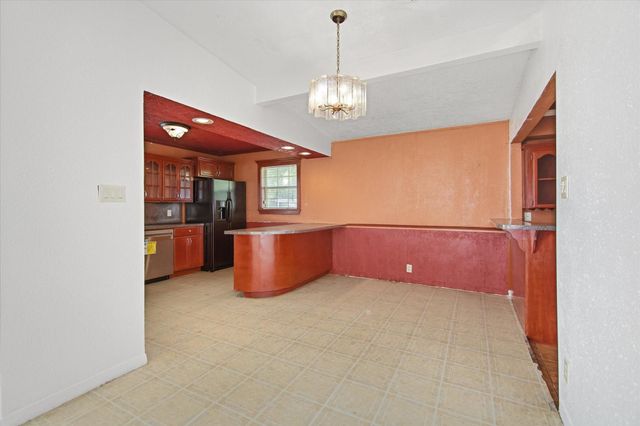 6946 Cole Creek Drive, Houston, TX 77092