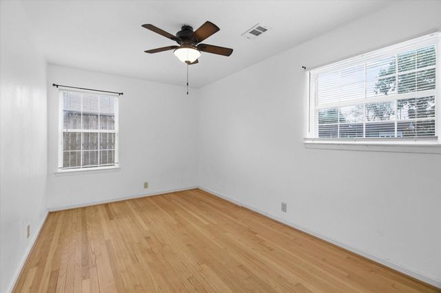 6946 Cole Creek Drive, Houston, TX 77092