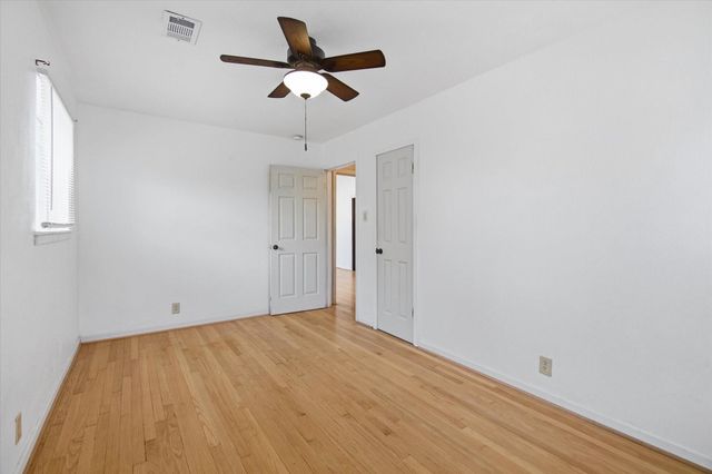 6946 Cole Creek Drive, Houston, TX 77092