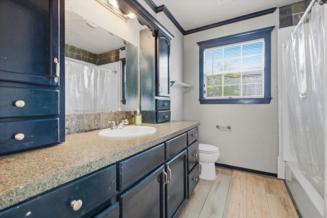 6946 Cole Creek Drive, Houston, TX 77092