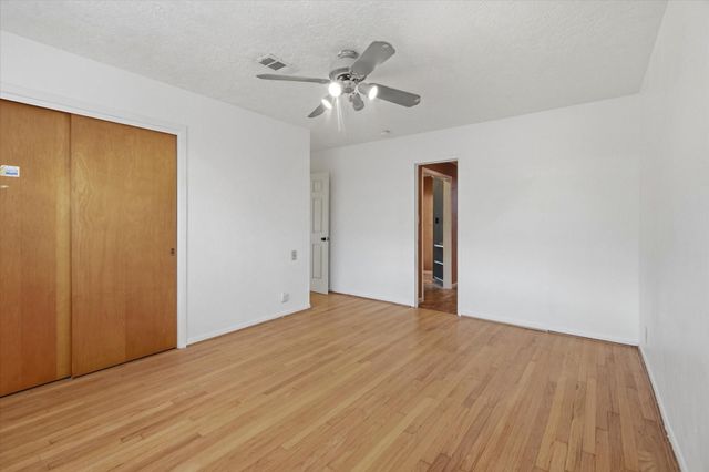 6946 Cole Creek Drive, Houston, TX 77092