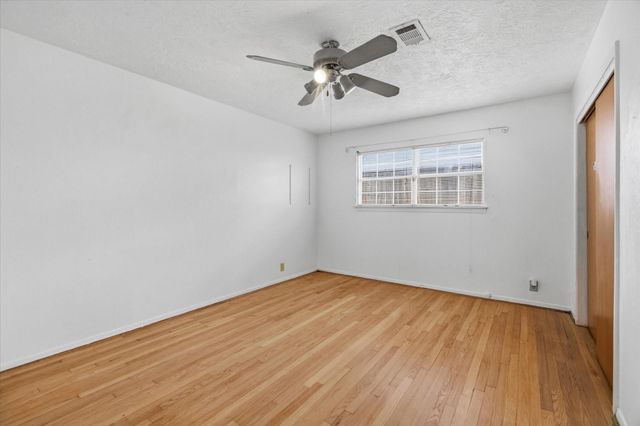 6946 Cole Creek Drive, Houston, TX 77092