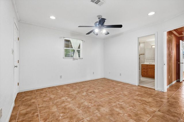 6946 Cole Creek Drive, Houston, TX 77092